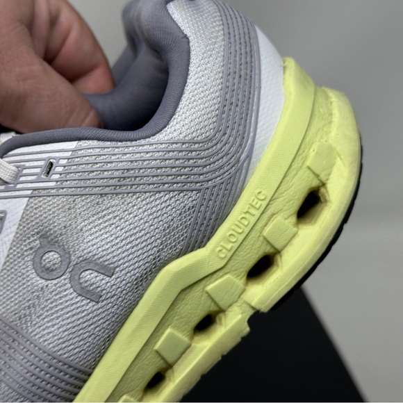 On Cloudgo gray and light lime green running shoes size 9 - Picture 12 of 13